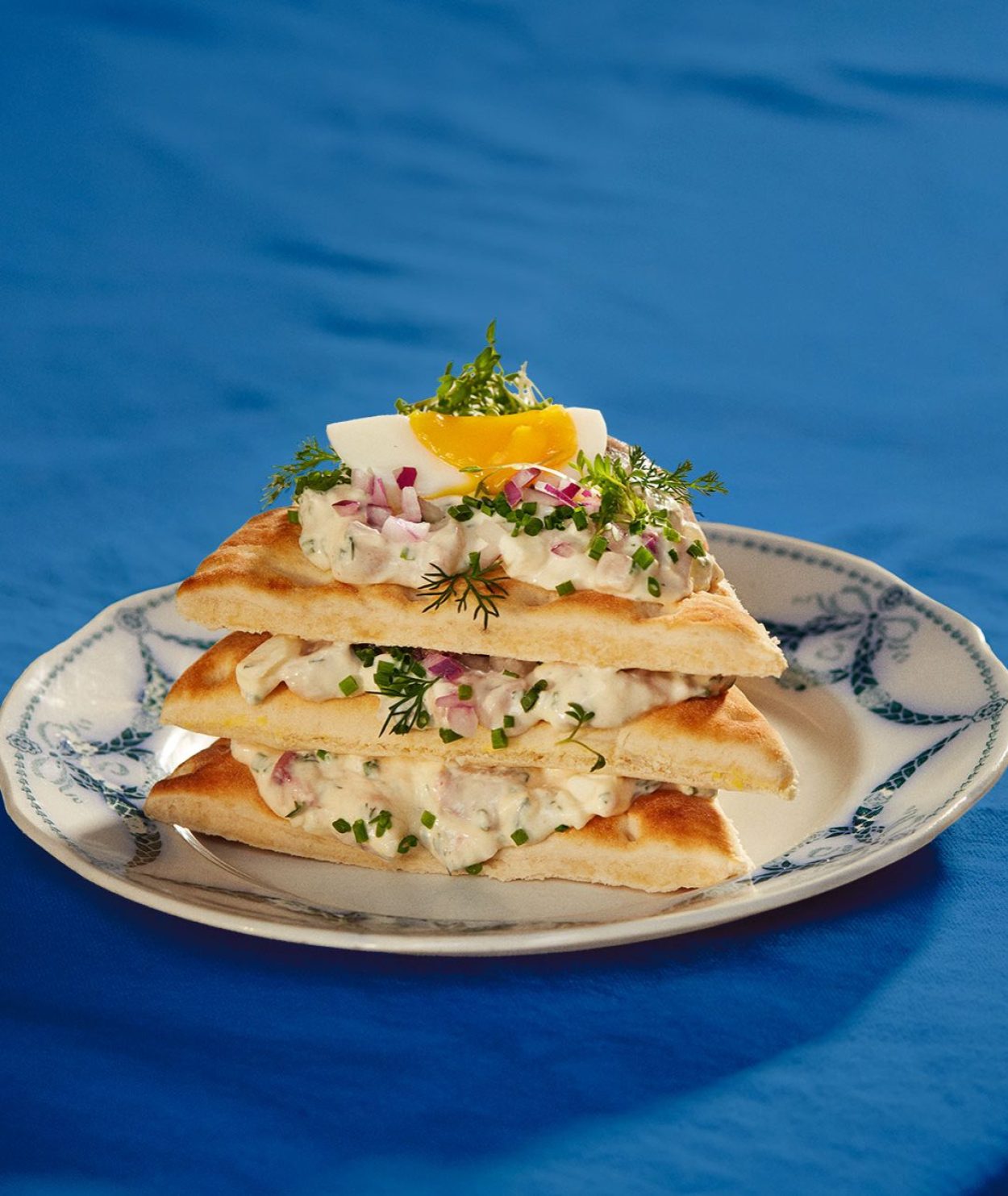 Smørbrødkake med matjessild-røre | Polarbröd